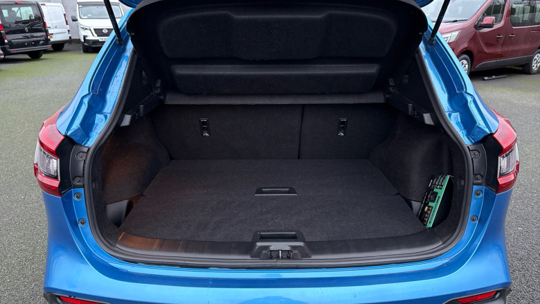 Nissan Qashqai 1.3 DiG-T 160 Tekna 5dr Petrol Hatchback